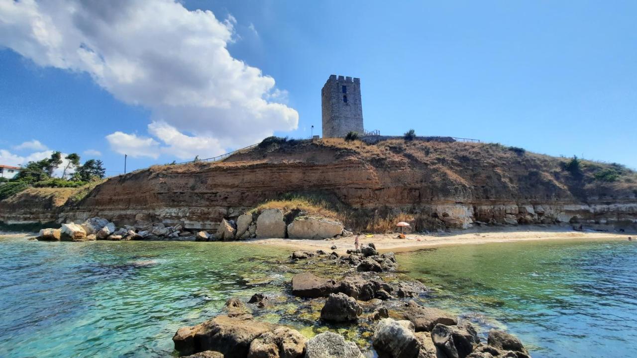 Villa Madeleine Tower View Nea Fokea Exterior photo