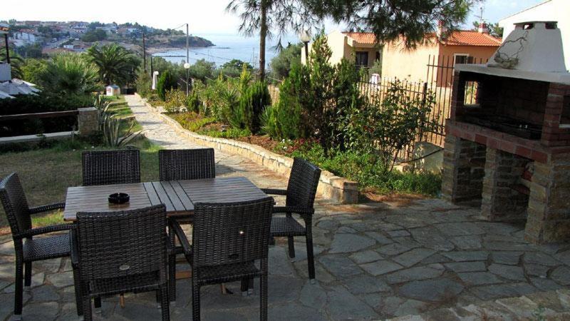 Villa Madeleine Tower View Nea Fokea Exterior photo